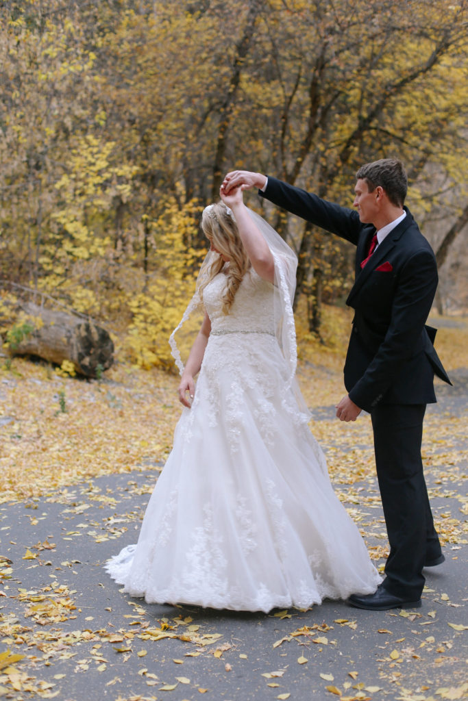 Weddings Photo Session in Utah by Captured By Lexi